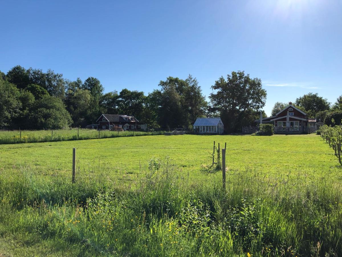 Bed and Breakfast Ranch Mörby Stora Mellosa Exterior foto